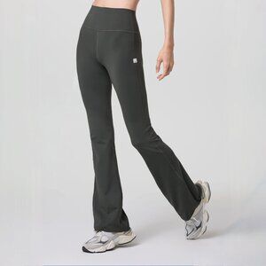 Vuori Halo Slim Flare Pant, Kale, Size Large